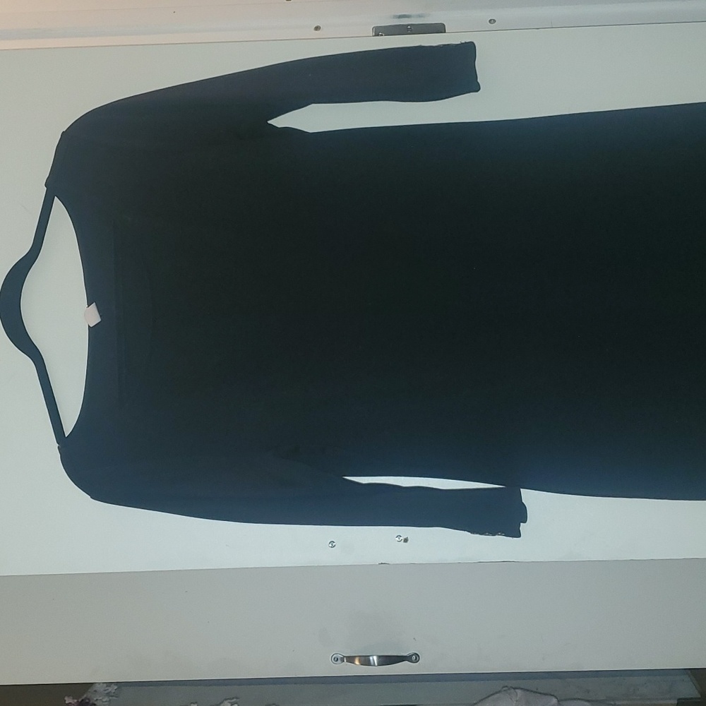 Black 3/4 sleeve dress